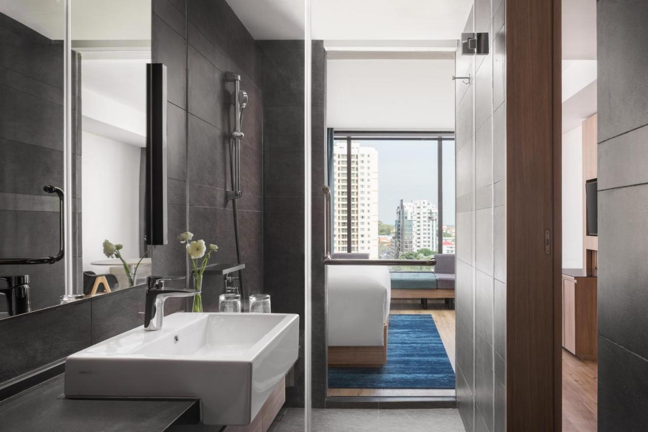 Courtyard By Marriott Phnom Penh Otel Dış mekan fotoğraf