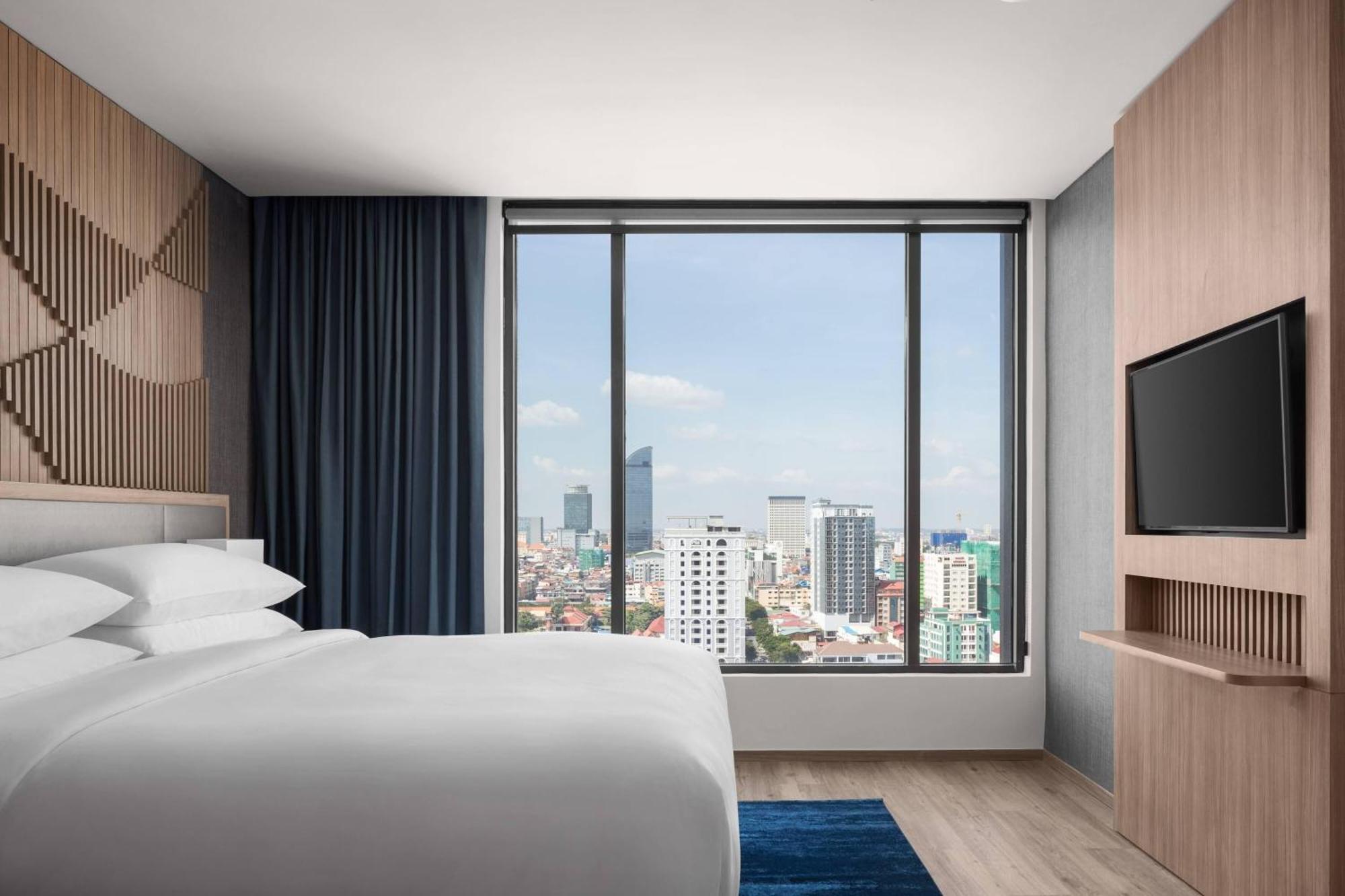 Courtyard By Marriott Phnom Penh Otel Dış mekan fotoğraf