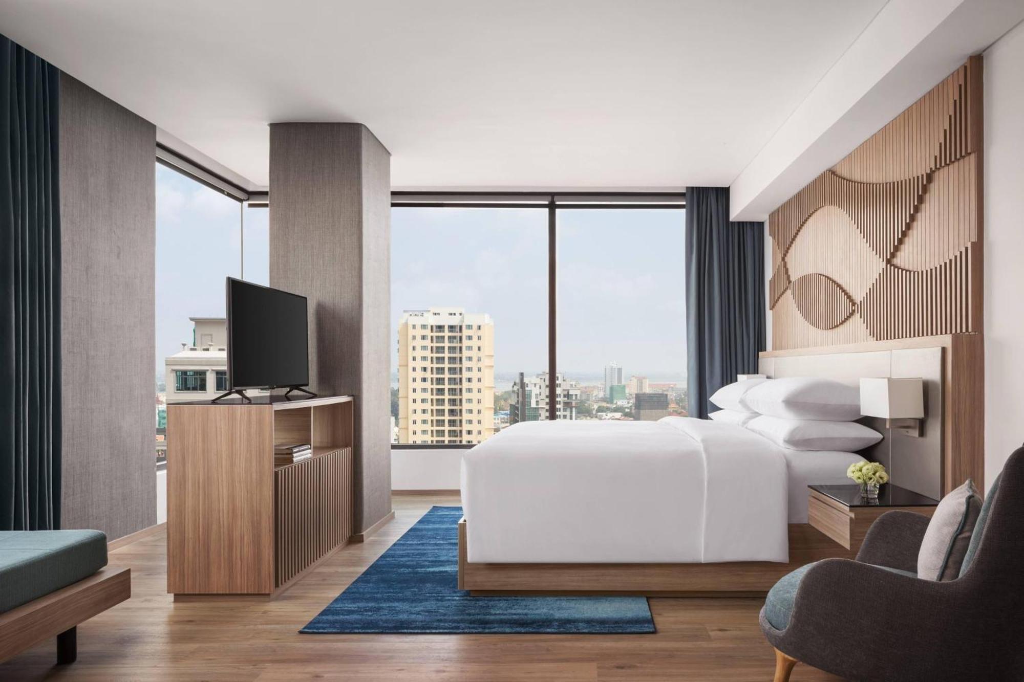 Courtyard By Marriott Phnom Penh Otel Dış mekan fotoğraf