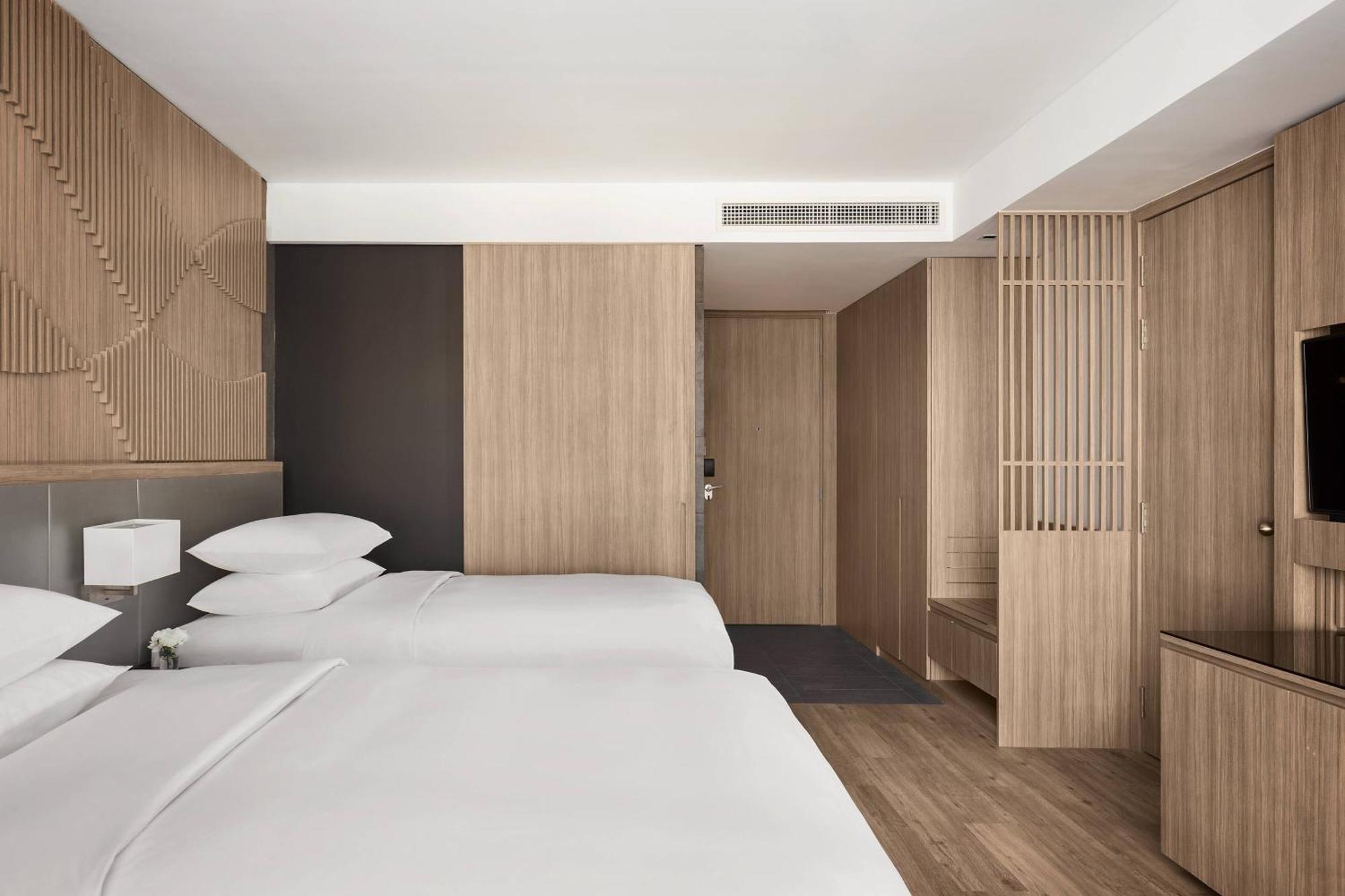 Courtyard By Marriott Phnom Penh Otel Dış mekan fotoğraf