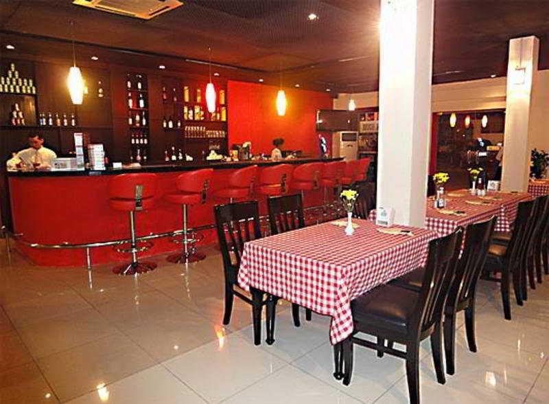 Courtyard By Marriott Phnom Penh Otel Dış mekan fotoğraf