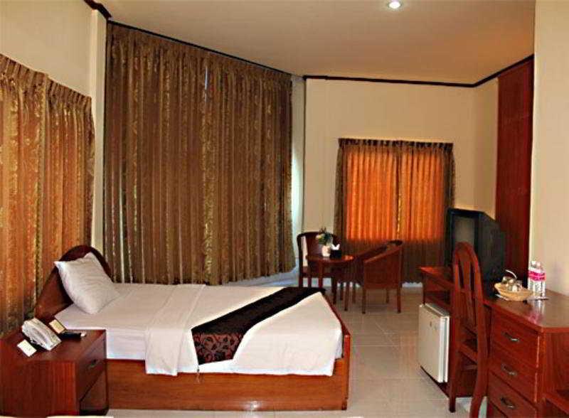 Courtyard By Marriott Phnom Penh Otel Dış mekan fotoğraf